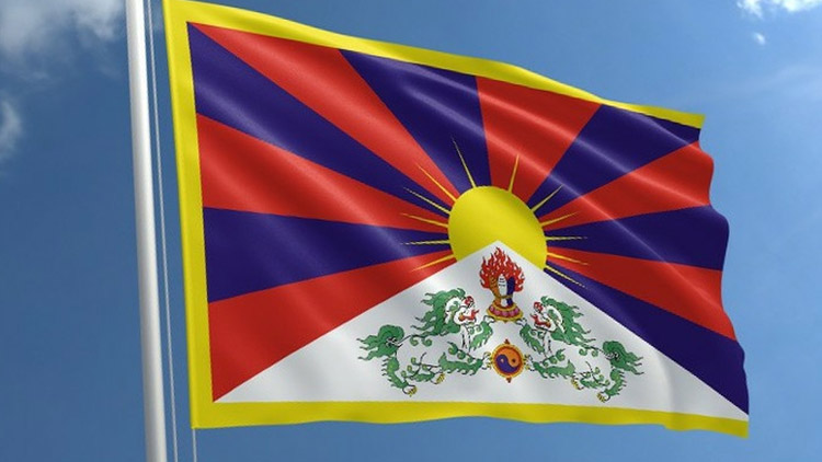 Vyvěsí vlajku pro Tibet 