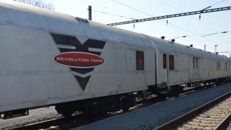 REVOLUTION TRAIN zavítá do Prostějova již posedmé