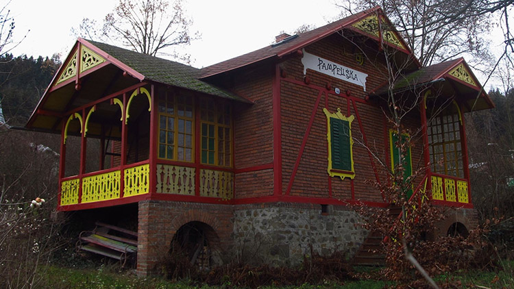 „Peškova“ vila Pampeliška ve Stražisku  často zeje prázdnotou. Co s ní bude dál?