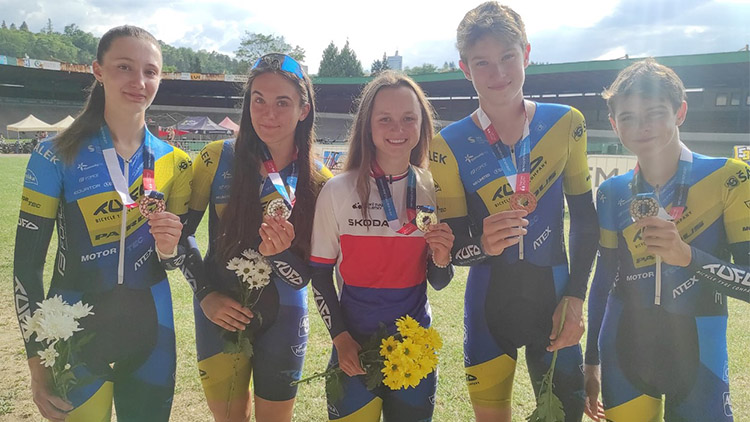 Mladí cyklisté TUFO PARDUS získali patnáct  medailí ze sprinterského šampionátu na dráze!