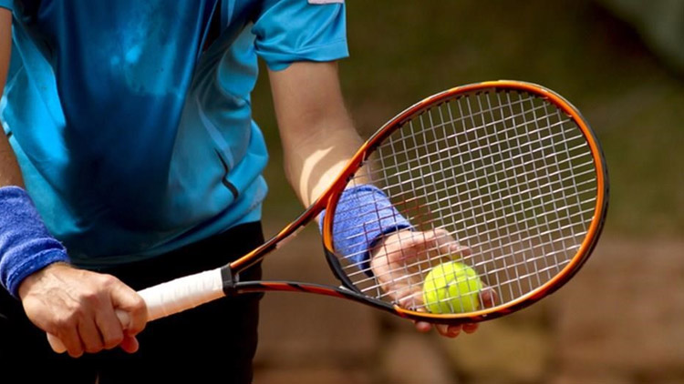 Tenisté odehrají Davis Cup před prázdnými ochozy