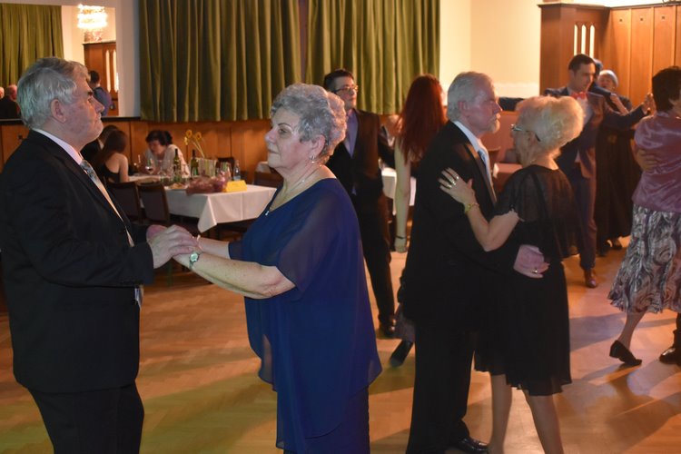 LIDOVCI NAPSALI DALŠÍ DÍL PLESU S NEJSTARŠÍ TRADICÍ