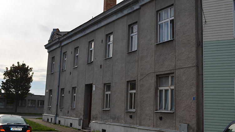 Rozhonka se změnila k nepoznání,  opravy hradili i cikánští nájemníci