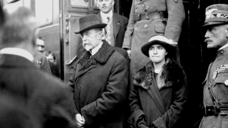 Blog Jakuba Jurka  Oslavy nezávislosti. doma