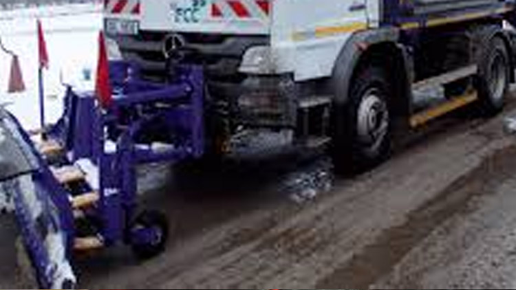 Přichází zima: plán zimní údržby komunikací je venku