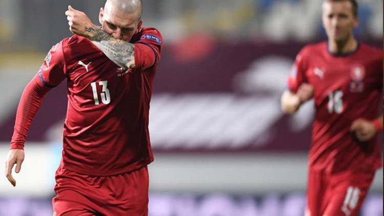 Češi jdou mezi elitu!