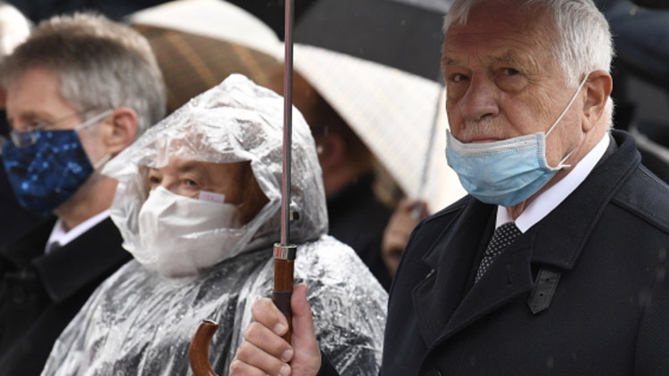 „Hrdina“ boje proti koronaviru  VÁCLAV KLAUS