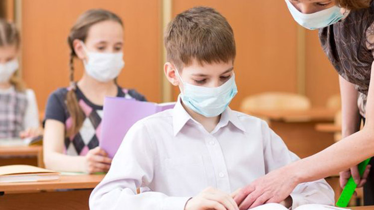 Děti ve školách, rodiče si odpočinou