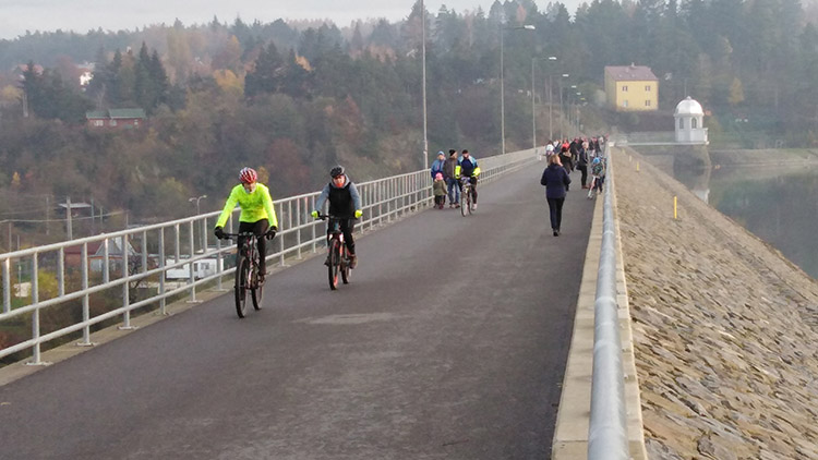 Hráz přehrady, nebo Národní třída?