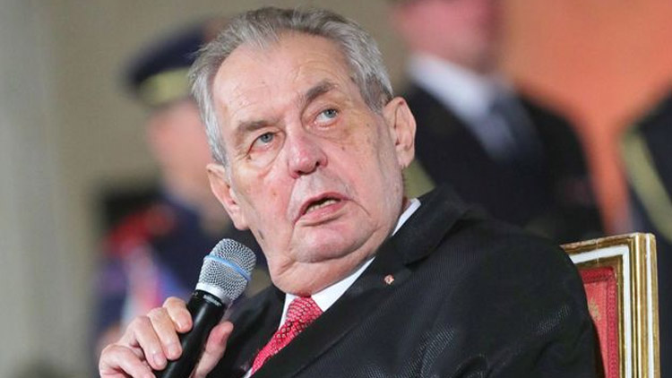 Prezident, který nás  má za blbečky