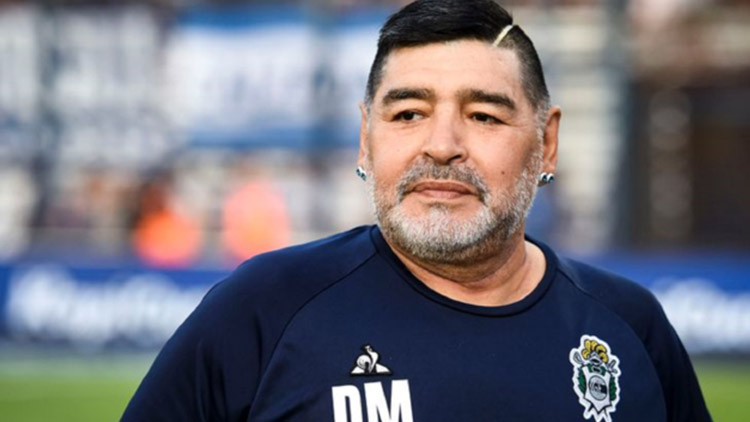 Proč umřel Maradona?