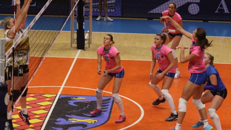 V pátek vékáčko rozstřílela Chorvatka Pilepič, o den později rozhodly hostující super bloky