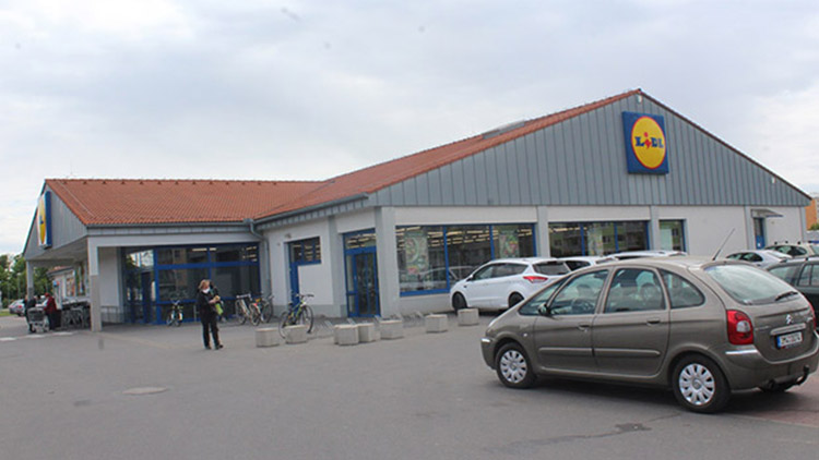 Kam s ním? Zapeklitý problém řeší řidiči na sídlišti Západ