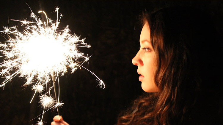 Vyhněte se během Vánoc a Silvestra nechtěným úrazům očí