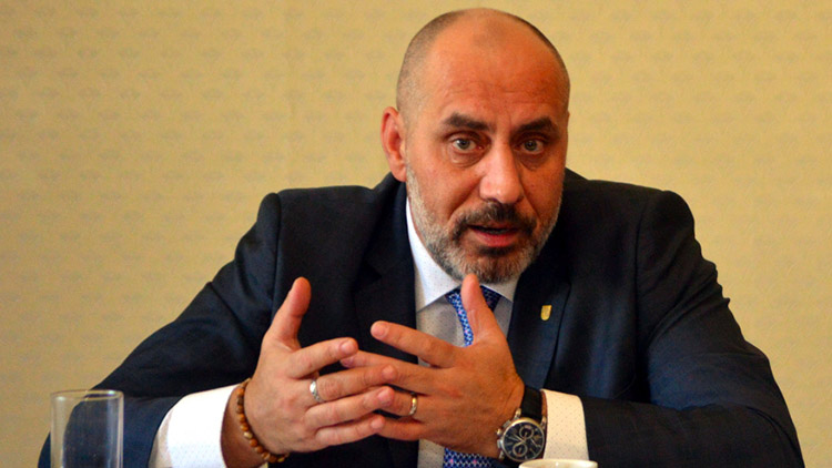 Odměny členům komisí