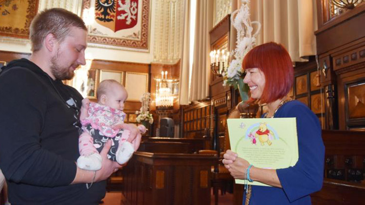 V roce 2020 bylo přivítáno 390 nových občánků