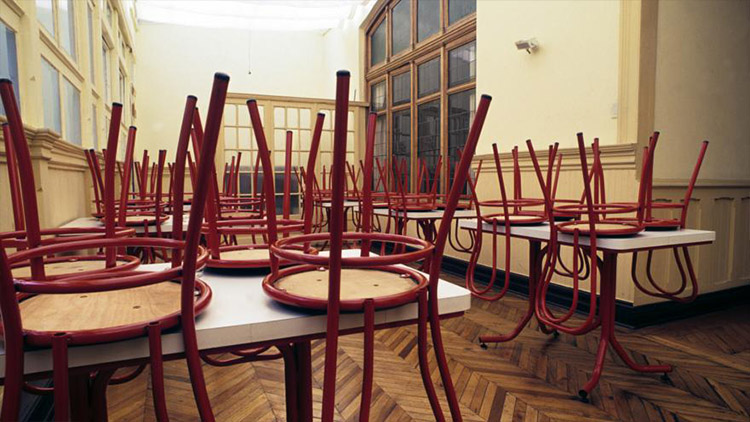 Bez jistoty a bez večerů