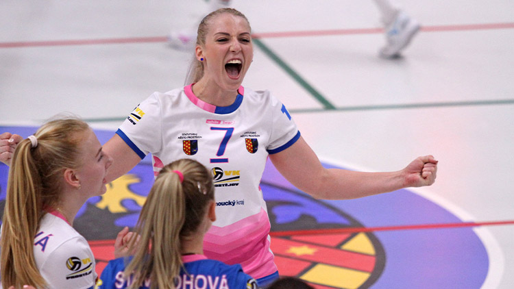 „V Olomouci jsme sklidily ovoce za to,  jak jsme na sobě makaly. Odvetu asi rozhodne podání,“ míní Simona Bajusz