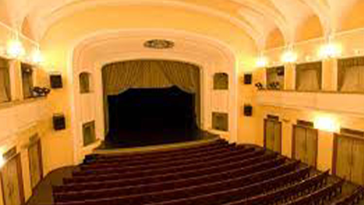 Kytice v podání Pražského komorního baletu diváky nadchla