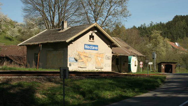 Padnou další nádražní budovy