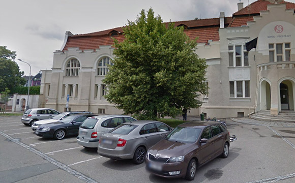 Vyhrazené parkování v centru zdraží. Až dvojnásobně