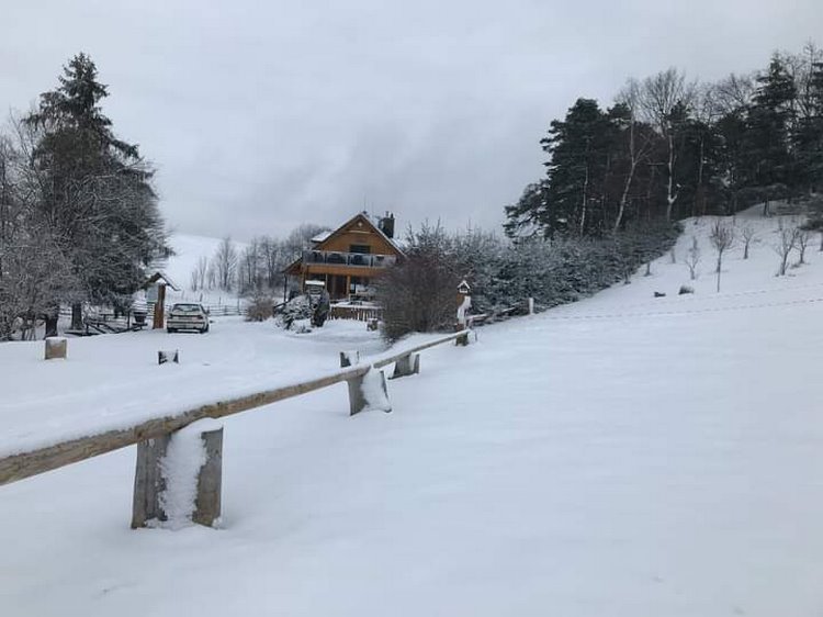 Zmar a beznaděj. Kladky končí se zasněžováním