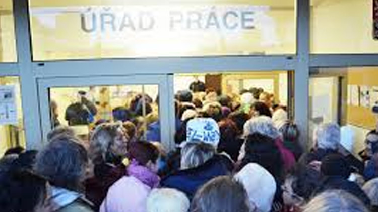 Nezaměstnanost stoupá, zatím ještě mírně