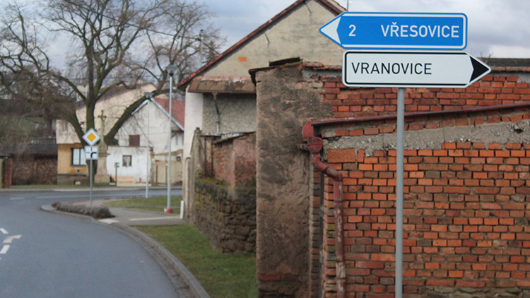 Pozor, zde řádí zloději!  Vranovice-Kelčice sužují vykrádačky