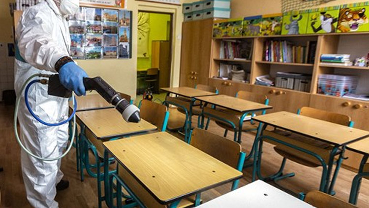 „Přípravek použitý ve školách je nezávadný,“  říká soudní znalec Vladimír Procházka