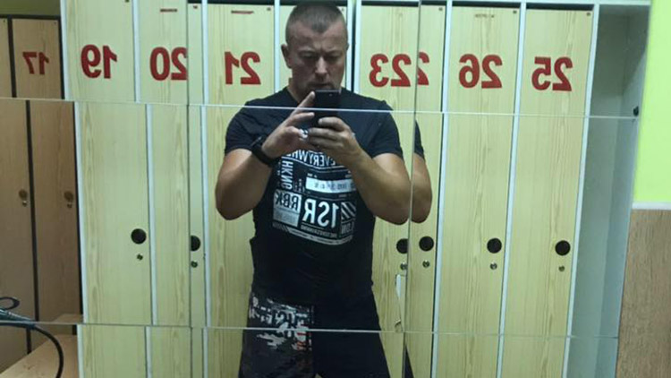 Peníze si vzal, dům dostavět nedokázal 