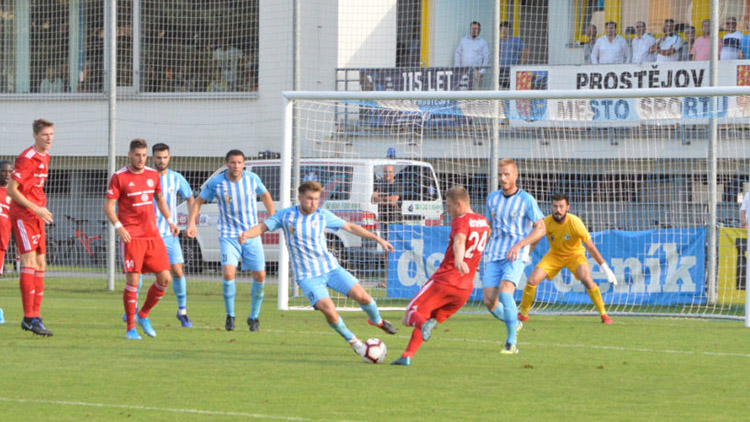 Obrana je zase početnější