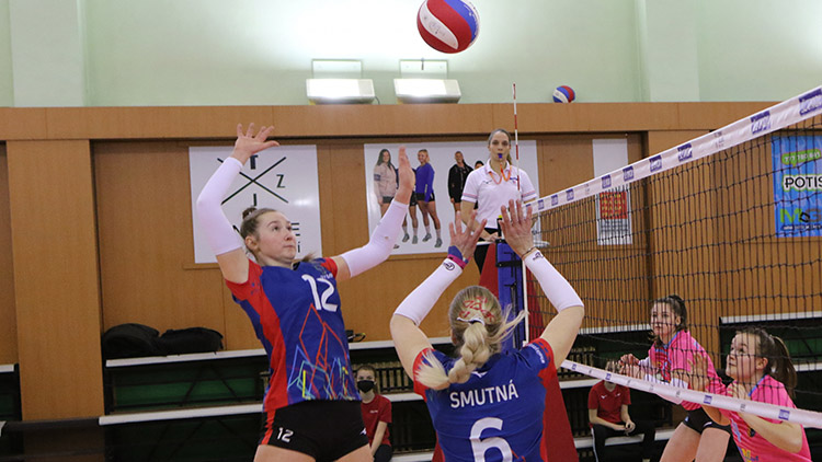 V Praze hladká porážka, Prostějovanky nedorazily slibný druhý set