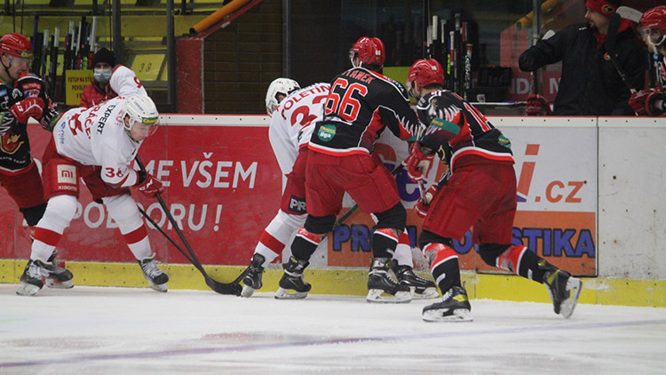 Pošesté bez bodu! Jestřábům utekl závěr se Slavií
