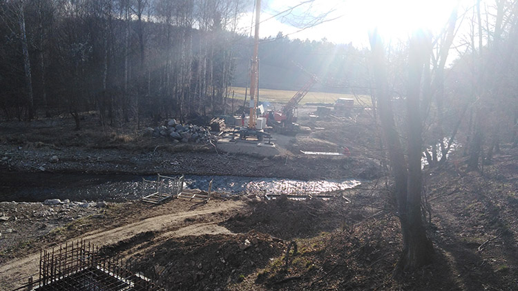 Most na cyklostezce kolem přehrady  bude hotový do konce prázdnin