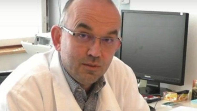 Rodák z Prostějova už není ministrem zdravotnictví. Očkovat chtěl pouze schválenou látkou