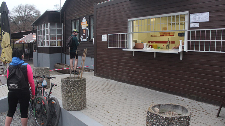 Ve Žraloku přivítali první návštěvníky