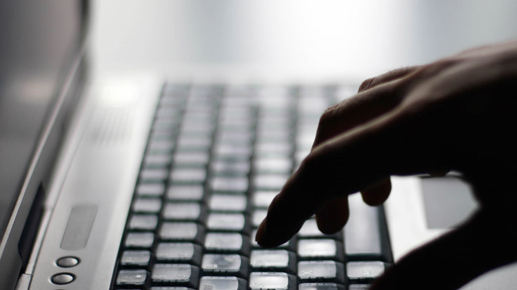 „Nabourala“ se mu do počítače!