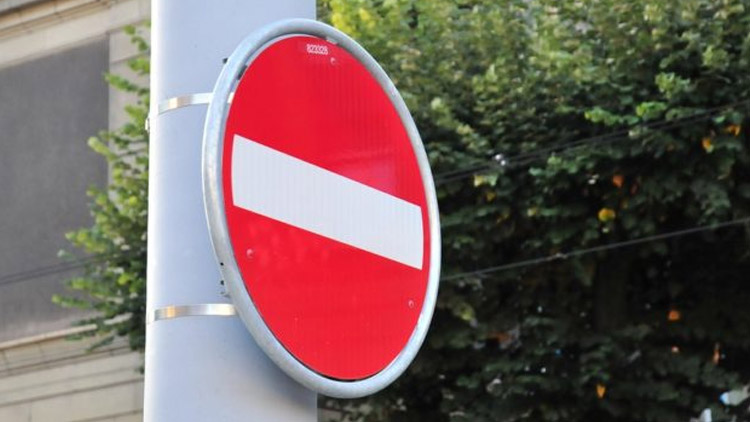 K obchodu přes zákaz