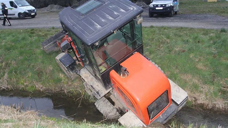 Zlodějský moula havaroval