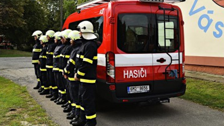 Jednotky sboru dobrovolných hasičů dostanou od kraje další peníze
