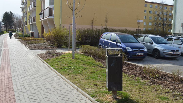 Cyklostezka v Okružní ulici stále nedokončena. Kdy se to změní?