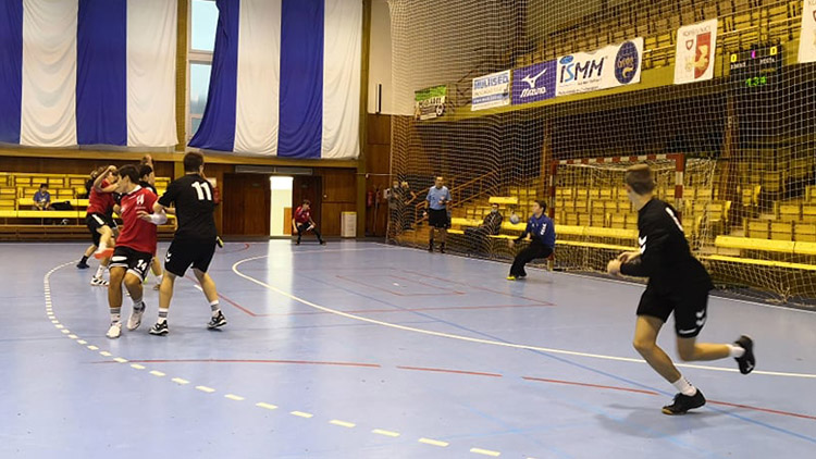 V Házenkářské akademii Olomouckého kraje i v TJ Sokol Centrum Haná už mládež trénuje