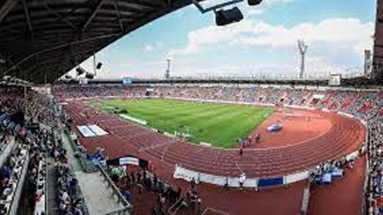 Zlatá tretra bude s hvězdami i diváky