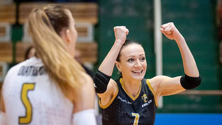 Škatulata, hejbejte se v ženské extralize