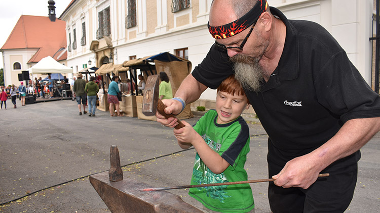 Během konické pouti se chystá den řemesel 