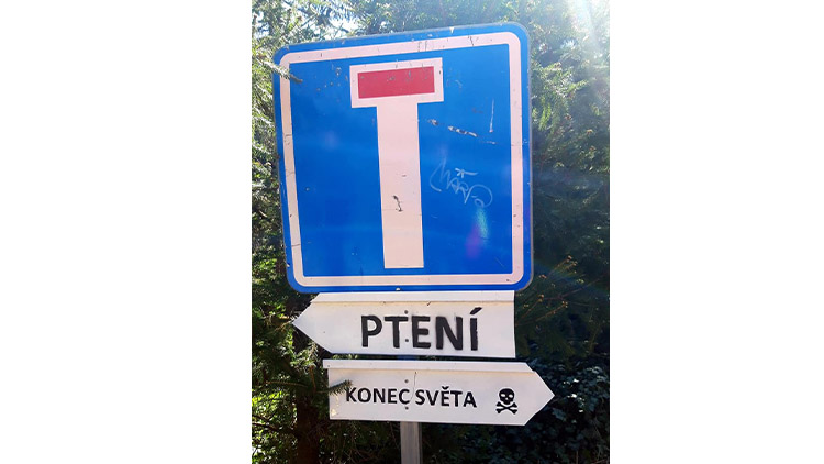 Do Ptení, nebo na konec světa?