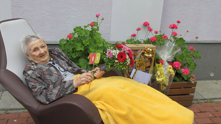 Františka Daňová je na tomto světě 100 let!