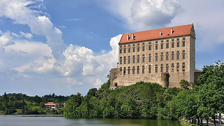 Do zámku za pohádkami