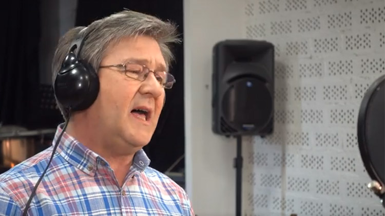 Umělci ze „zušky“  nazpívali hymnu Němčicka!