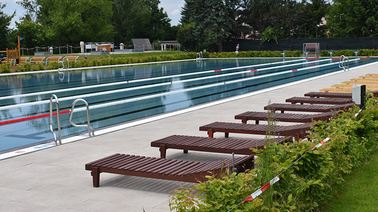 Otevřená koupaliště zatím nelákají